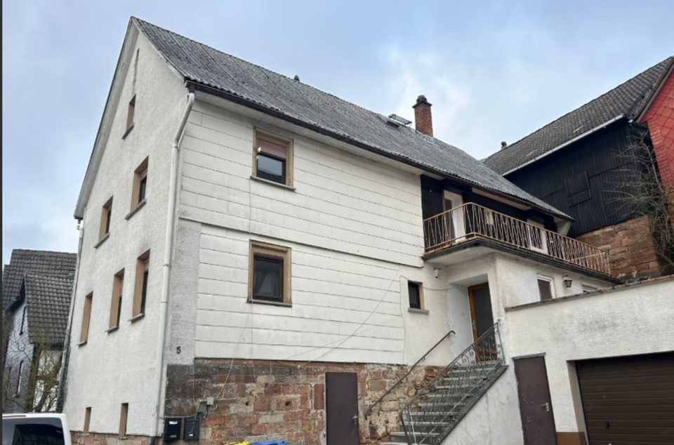 Thumbnail-3-Zimmer-Wohnung mit Terrasse in Staufenberg – Nähe Burg, ruhig