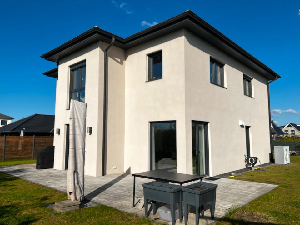 Thumbnail-Exklusive Neubau Stadtvilla–Feldrandlage & Doppelgarage – privat