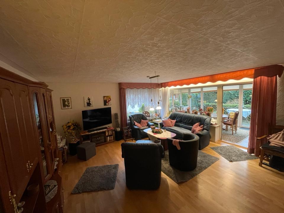 Thumbnail-Traumhafte EG Wohnung Zündorf mit großem Garten und Doppelgarage