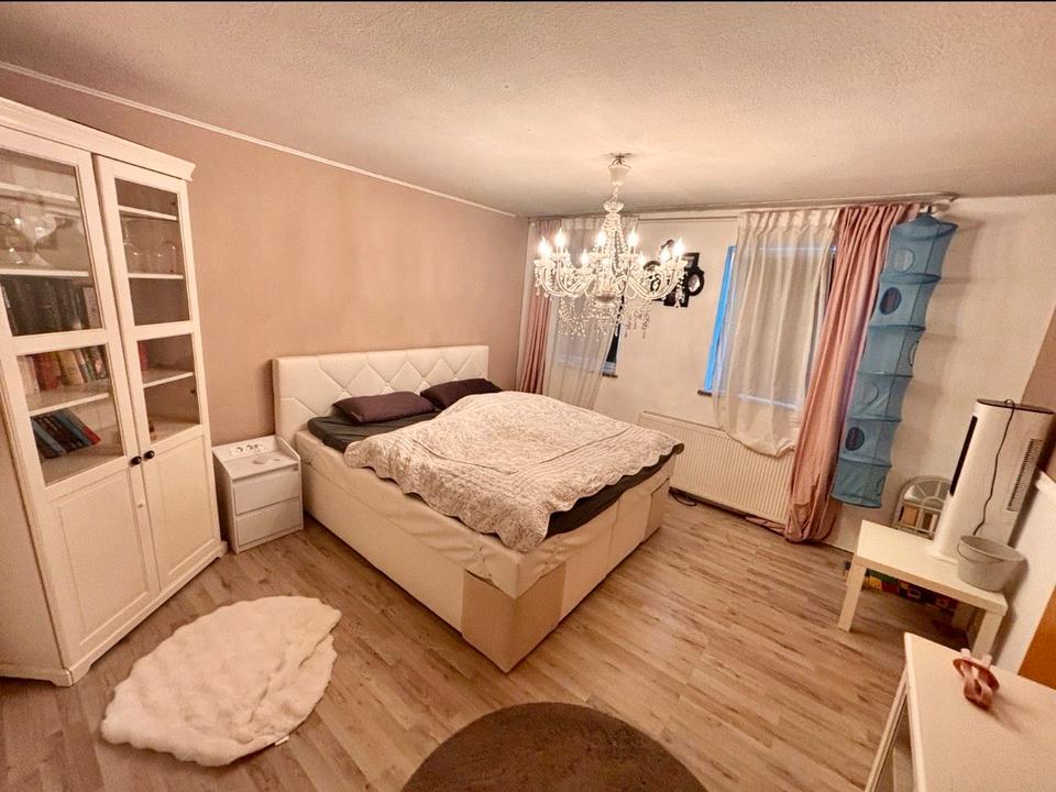 Thumbnail-Großzügige Doppelhaushälfte mit Garten & Garage in Oberdorstfeld