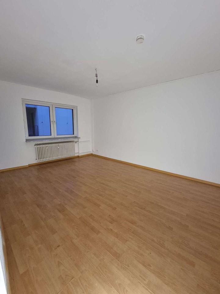 Thumbnail-Schöne 2 Zimmer Wohnung in Rödelheim