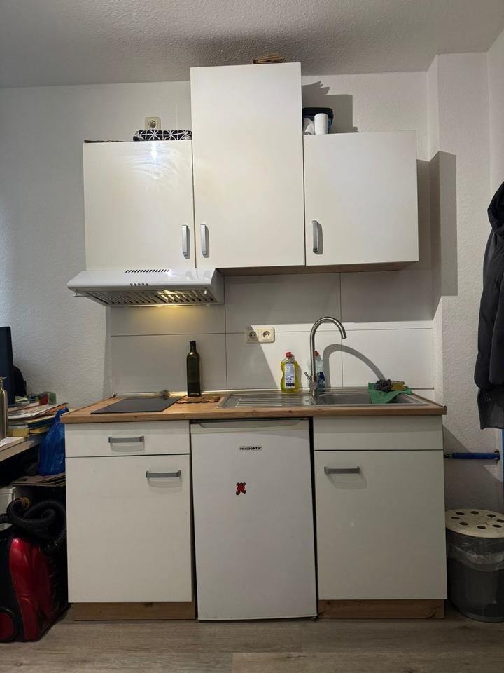 Thumbnail-Ein Mini-Studiozimmer in einer Wohngemeinschaft