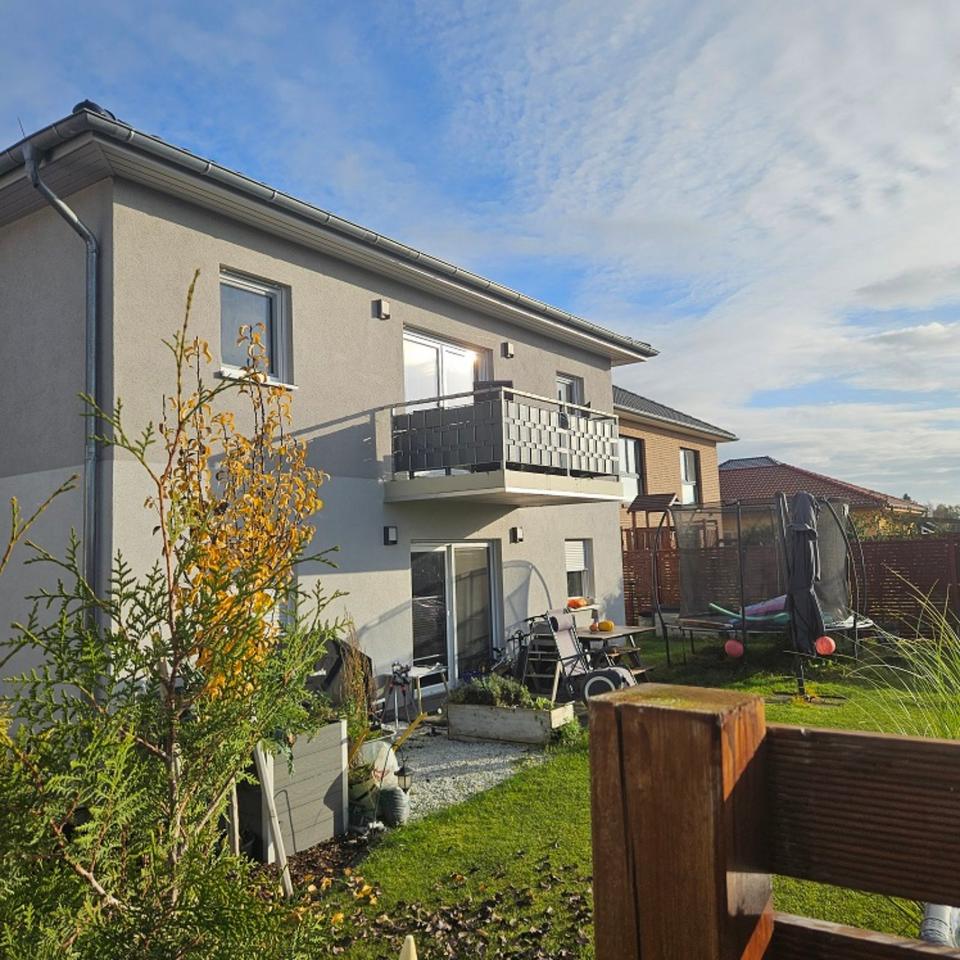 Thumbnail-Zweifamilienhaus 3 Zimmer Wohnung mit Terrasse + Garten