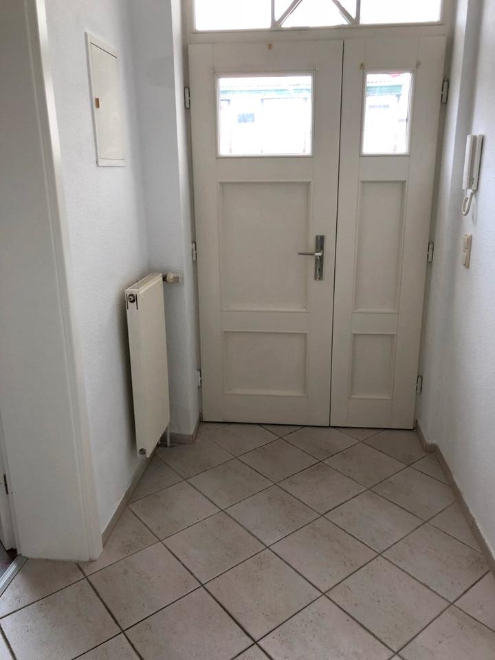 Thumbnail-Gemütliche 2-Raum Wohnung Erdgeschoß im Hinterhaus Kießerdamm