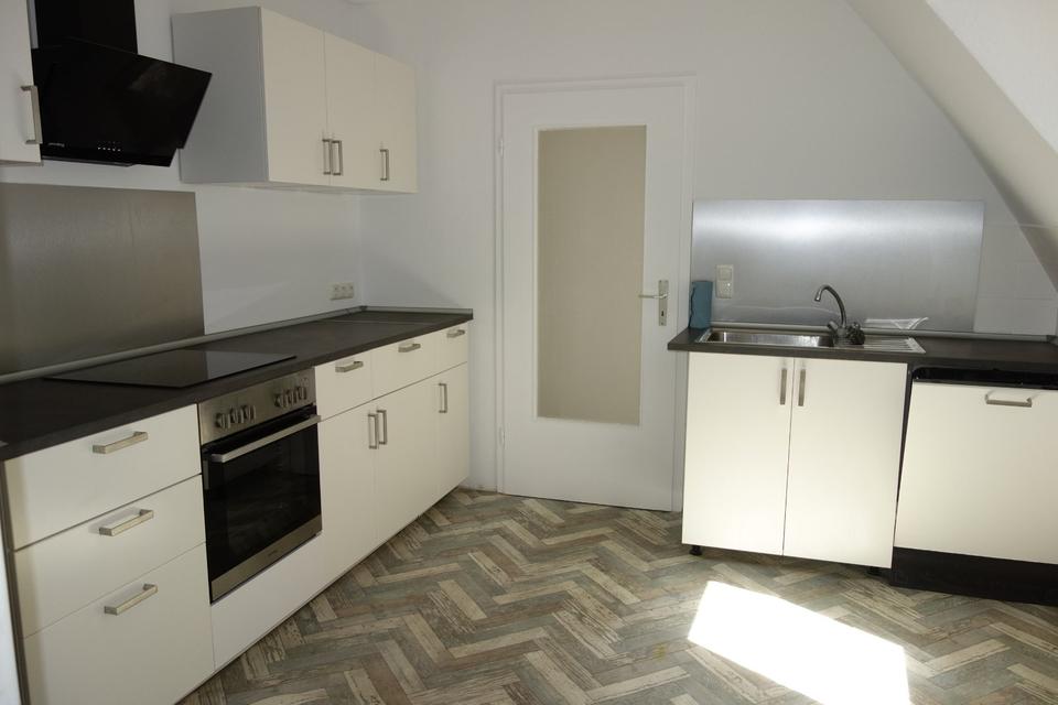 Thumbnail-3 Zimmer DG-Wohnung mit Einbauküche