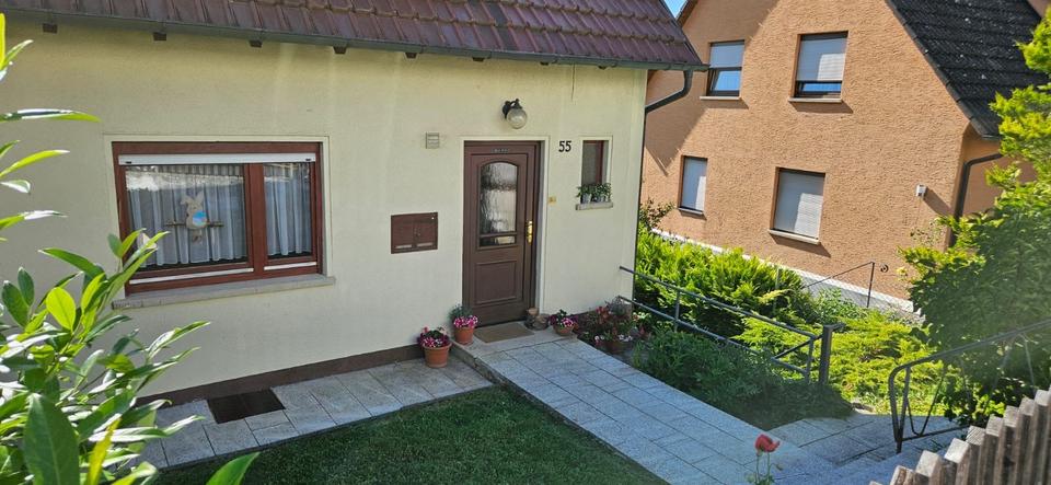 Thumbnail-Ein- Zweifamilienhaus mit großem Garten