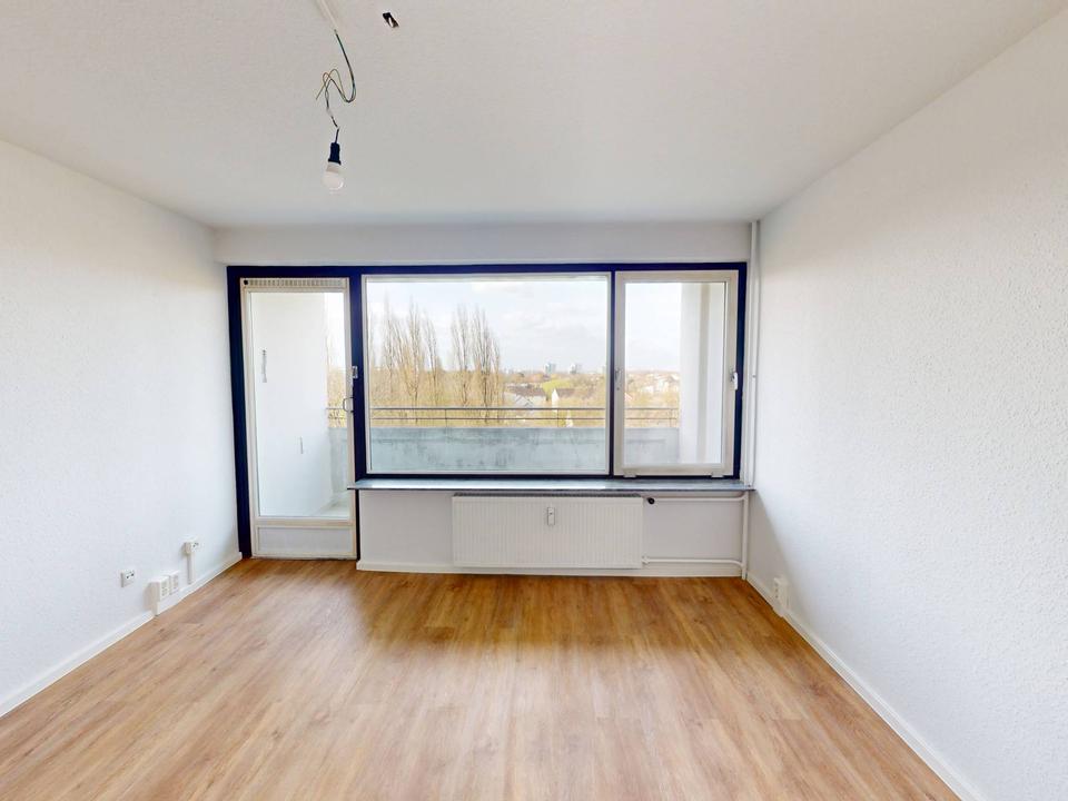 Thumbnail-Modernes Single-Apartment mit BALKON und schönem Ausblick