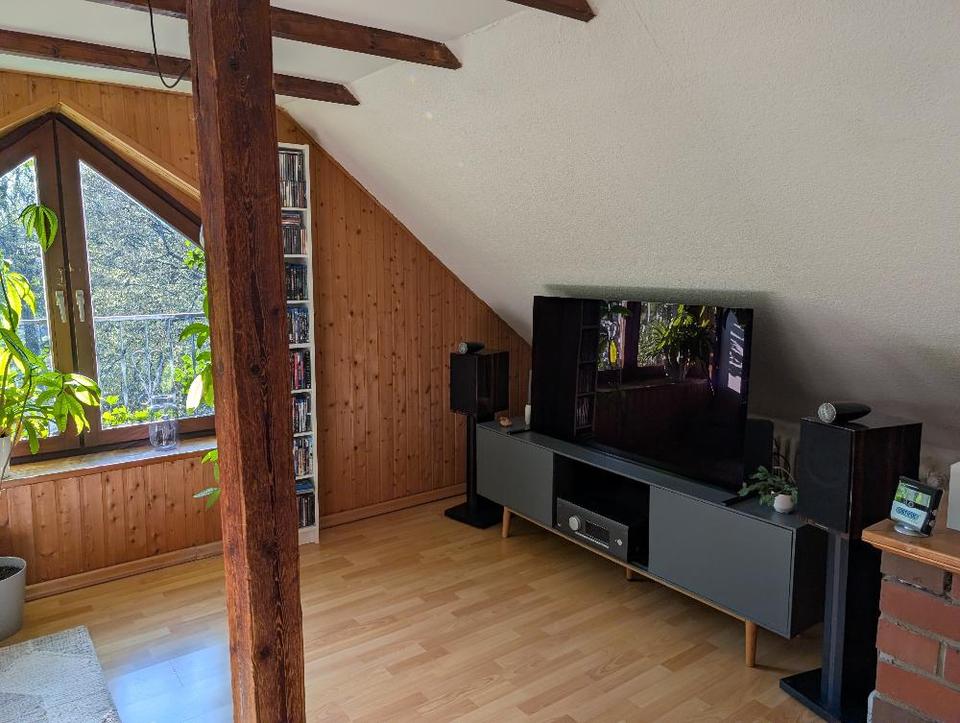 Thumbnail-Attraktive 2-Zimmer-Dachgeschosswohnung im charmanten Altbau