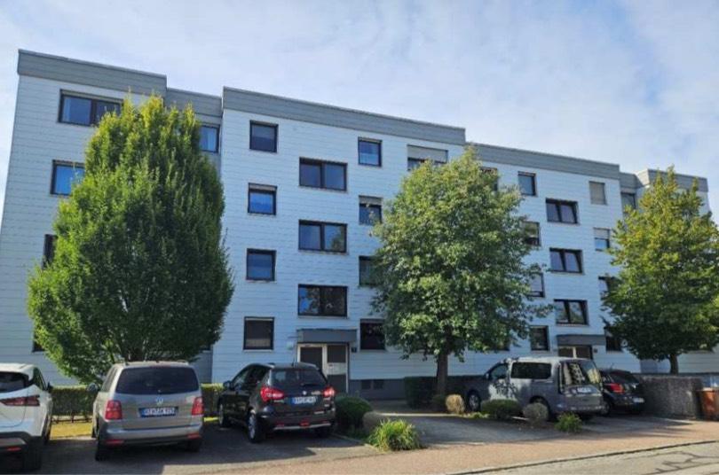 Thumbnail-Helle 4,5-Zi-DG-Wohnung 100 m² + Südbalkon + 2 Garagen