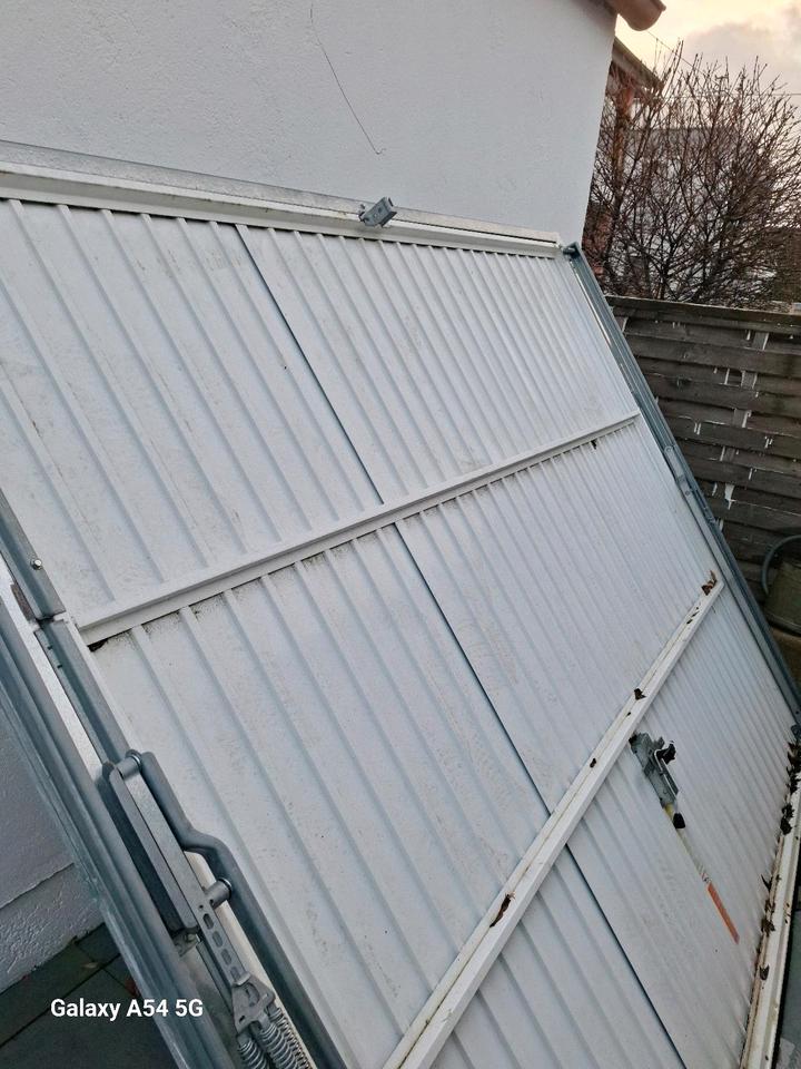 Thumbnail-Garage +Garagenöffner, Liegenschaft, Einbaukühlschrank.