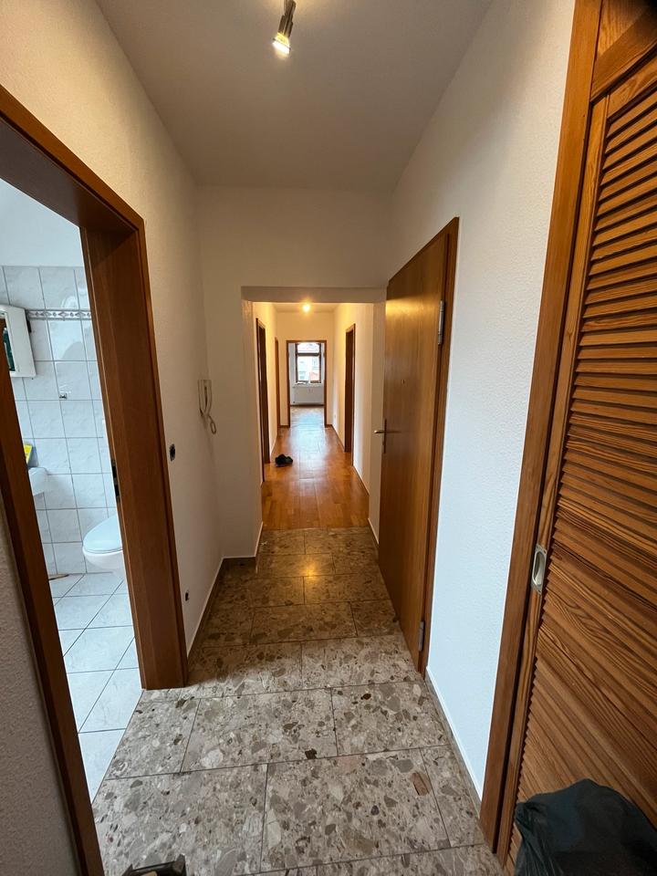 Thumbnail-Helle 3-Zimmer Wohnung - frisch renoviert