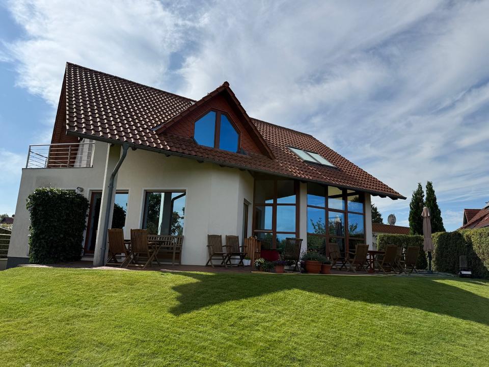 Thumbnail-Exklusives Einfamilienhaus mit Seeblick