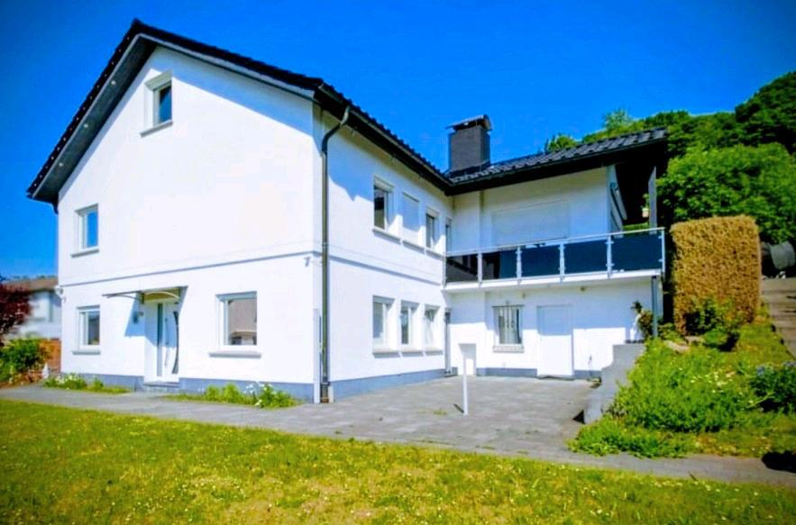 Thumbnail-Einfamilienhaus mit Einliegerwohnung