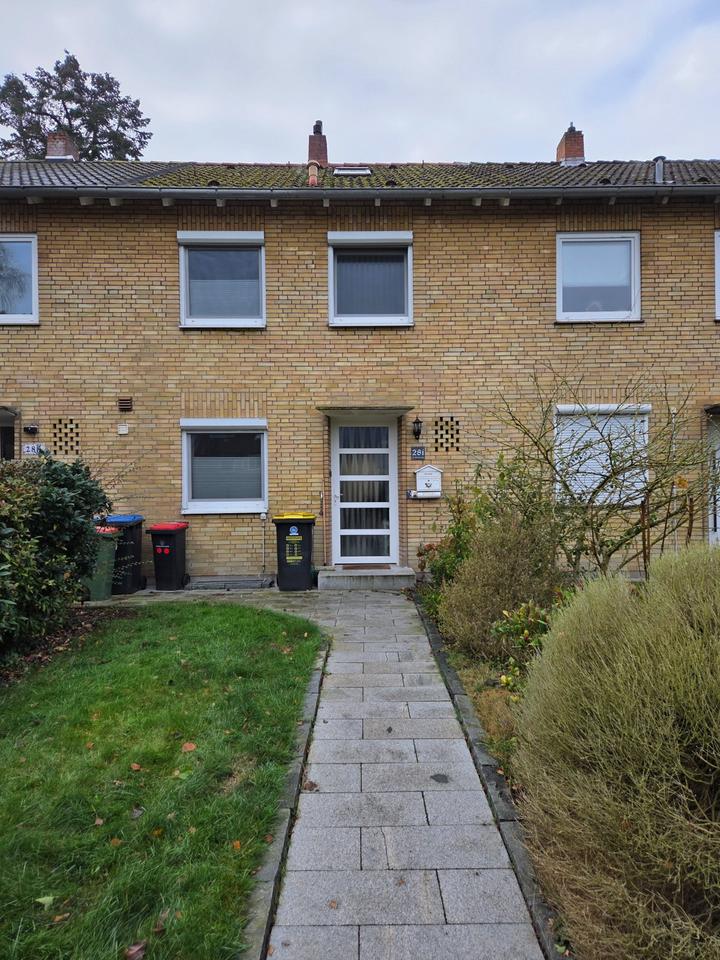 Thumbnail-Modernisiertes Reihenhaus mit 4 Zimmern in Hamburg-Neugraben