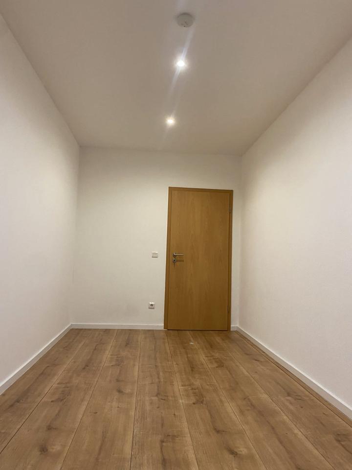 Thumbnail-Schönes helles Zimmer in 6er-WG direkt am Hauptbahnhof– 420€ warm