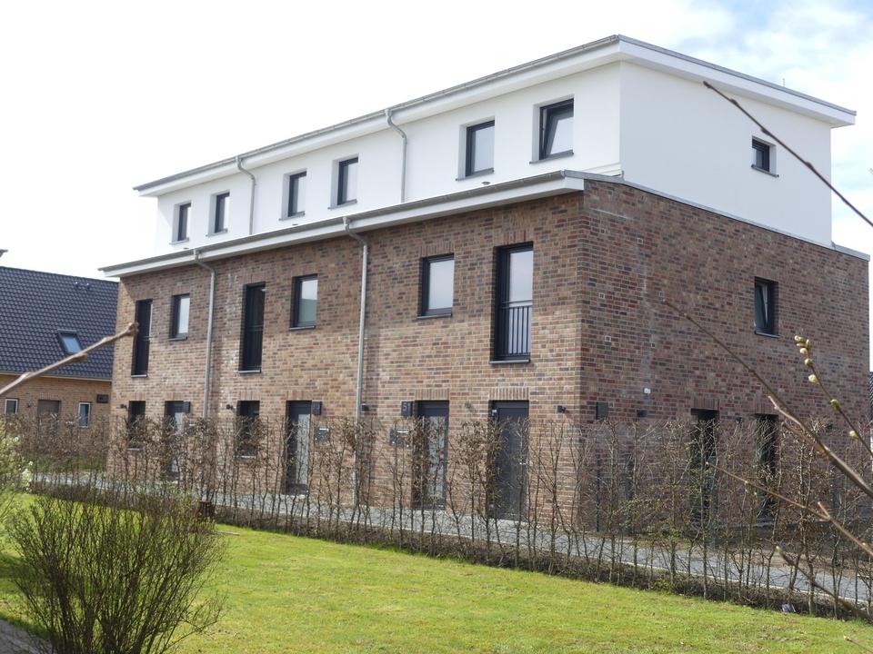 Thumbnail-Reihenmittelhaus auf 3 Ebenen in Drochtersen