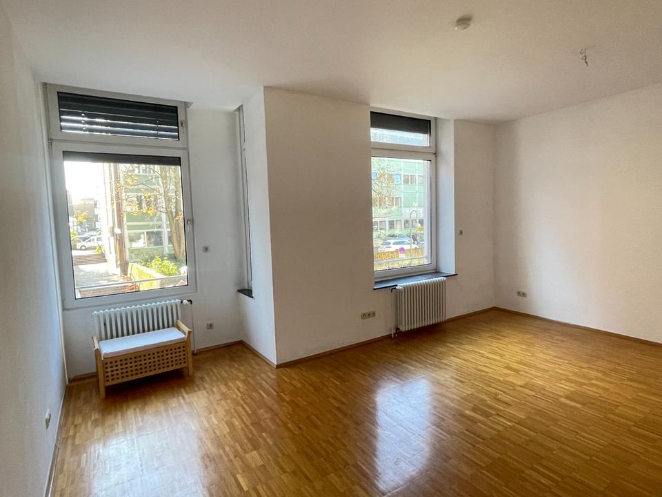 Thumbnail-Schöne 2 Zimmer Wohnung mit großer Terrasse und Einbauküche