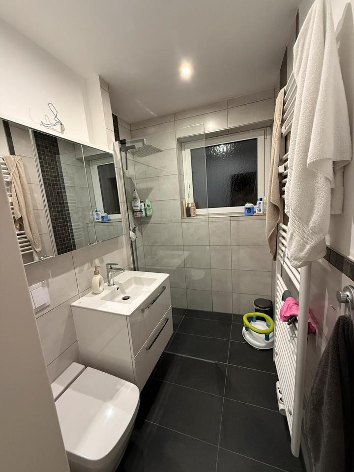 Thumbnail-3-Zimmer-Wohnung mit zwei großzügigen Terrassen im 2. OG