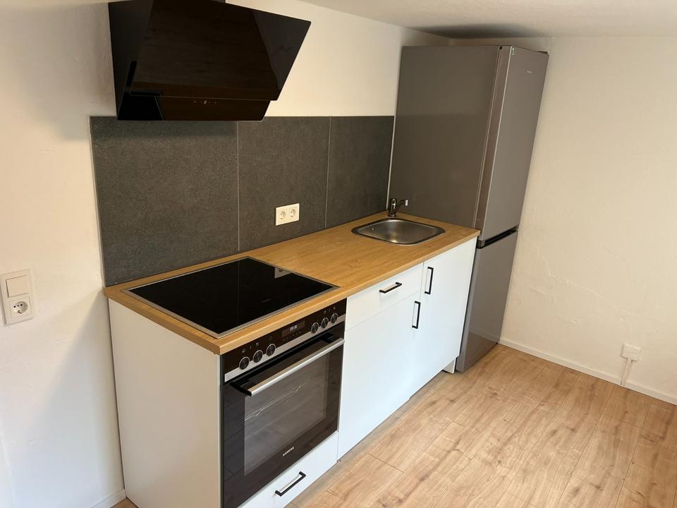 Thumbnail-3-Zimmer-Souterrainwohnung in zentraler Lage