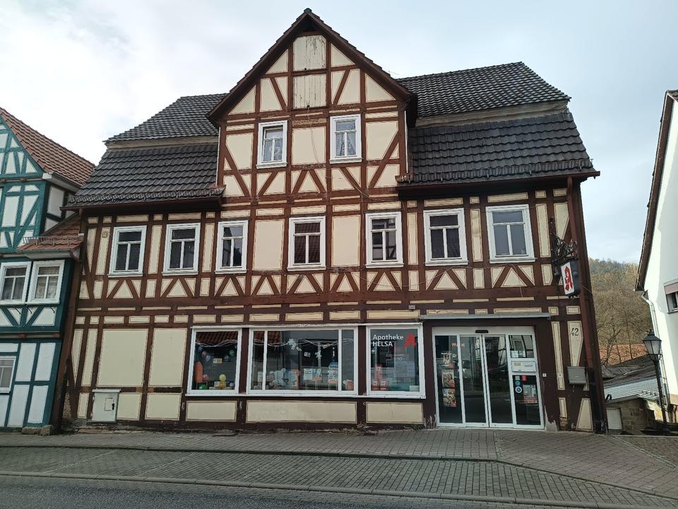 Thumbnail-RenditeobjektHistorisches 3-Familienhaus großem Ausbaupotenzial