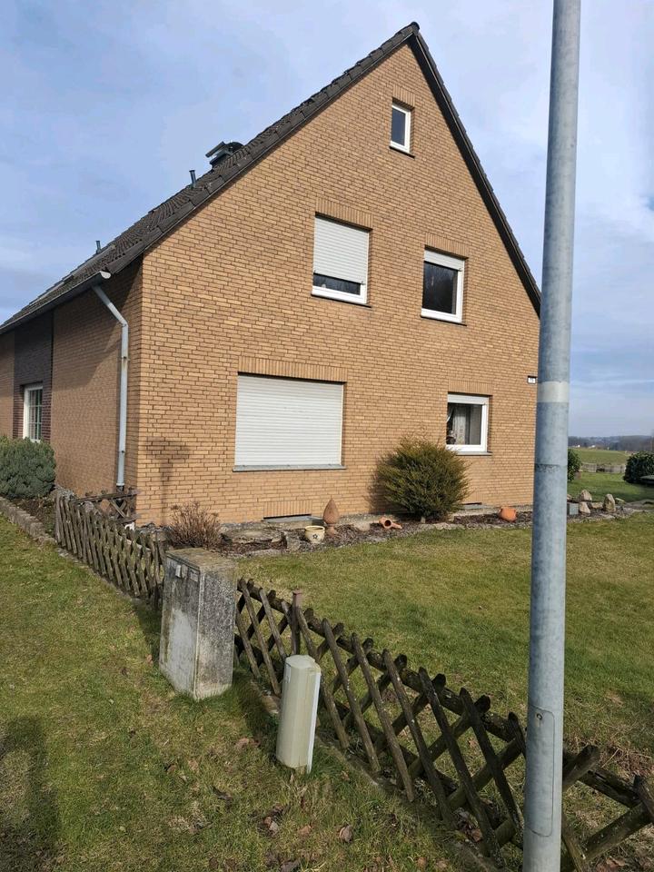 Thumbnail-Wohngebäude, Doppelgarage 2709 m2 Grundstück