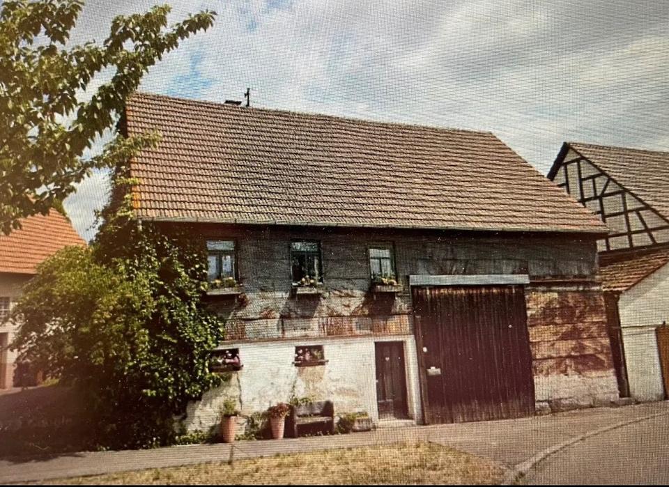 Thumbnail-Haus mit Scheune und Garten zur Sanierung in ruhiger Wohnlage