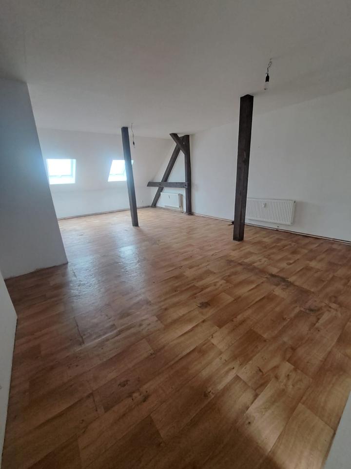 Thumbnail-Charmante 2-Zimmer-Dachgeschosswohnung in Rathenow – ca. 60 m²