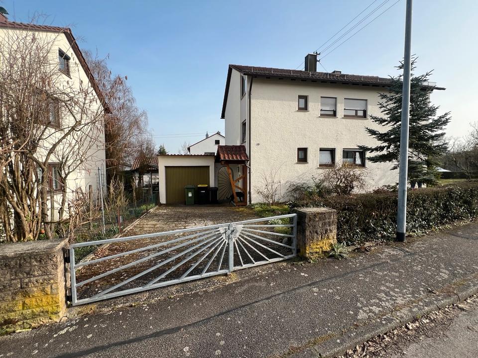 Thumbnail-Ein- Zweifamilienhaus