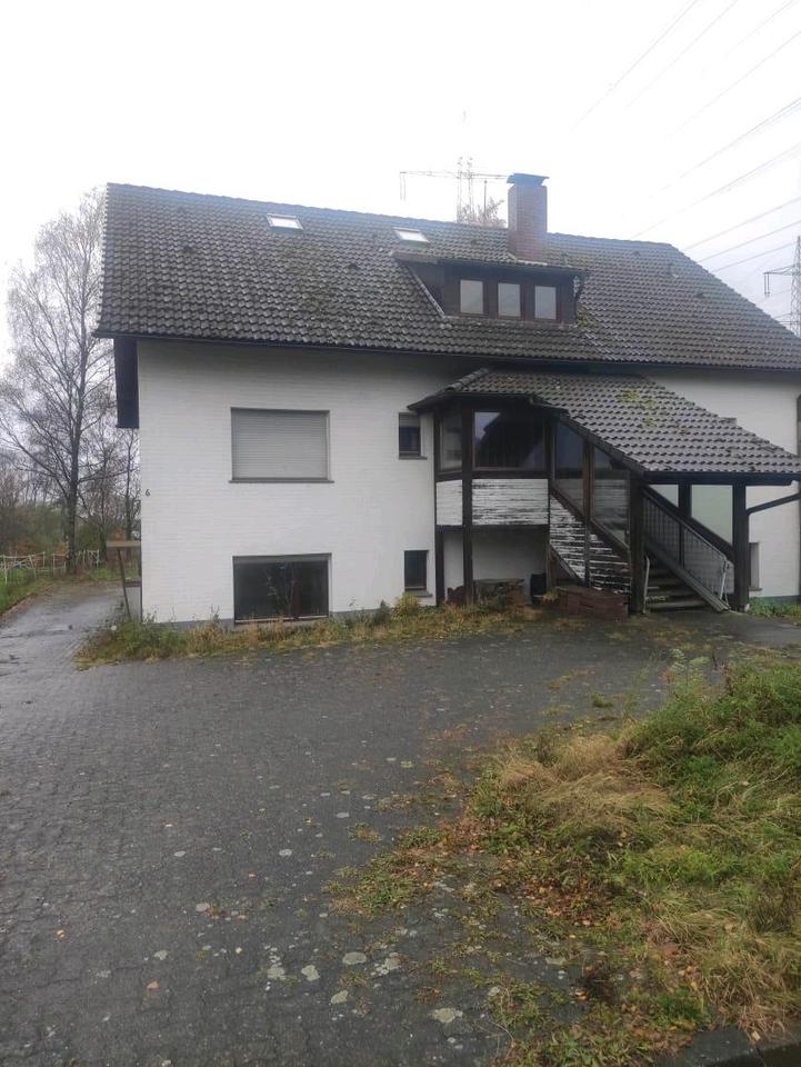 Thumbnail-Zweifamilienhaus mit Einliegerwohnung im Zentrum von Leuscheid