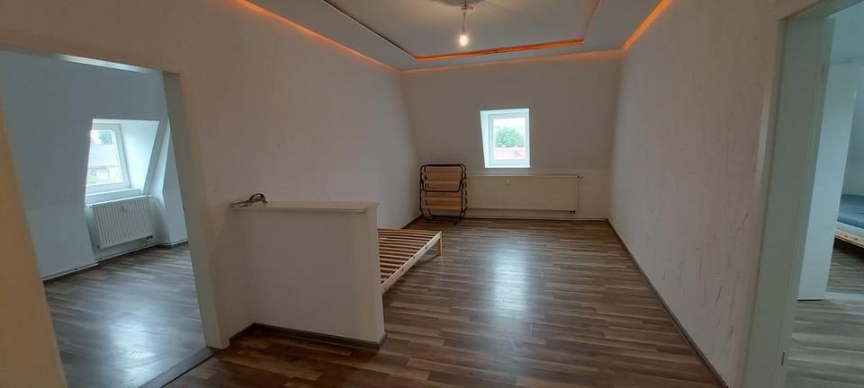 Thumbnail-Renovierte 5-Zimmer-Dachgeschoßwohnung zu vermieten