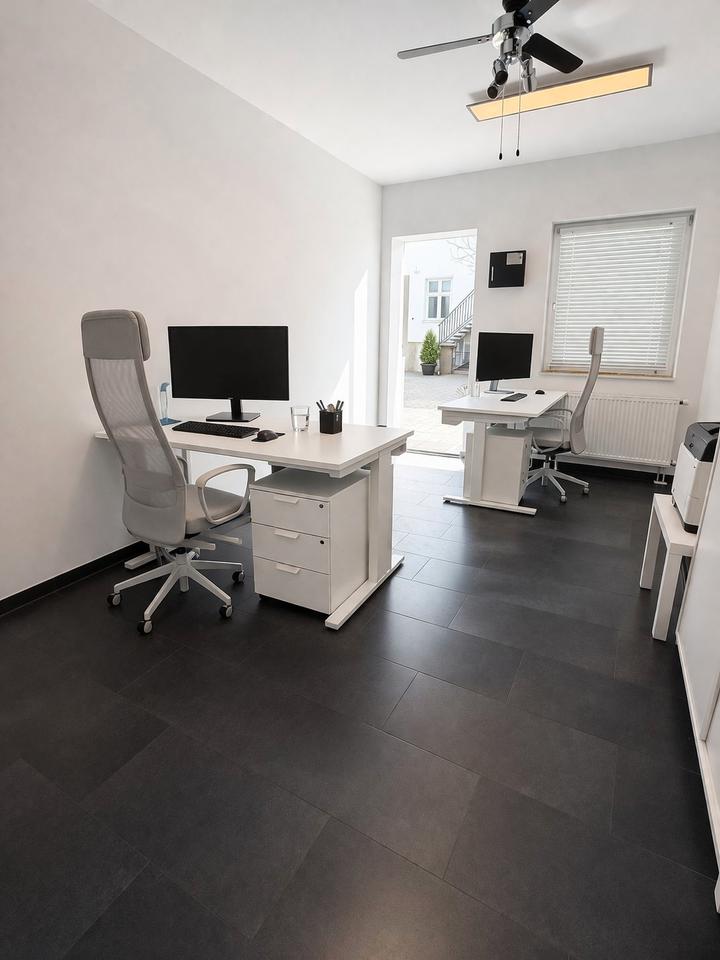 Thumbnail-Möbliertes Büro in Pasing – 2 Arbeitsplätze