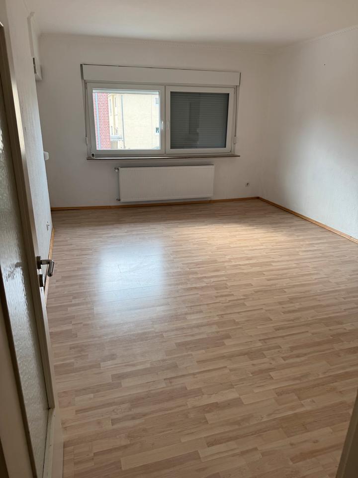 Thumbnail-4 Zimmer Wohnung Mi.-Nordstadt (zeitlich begrenzt)