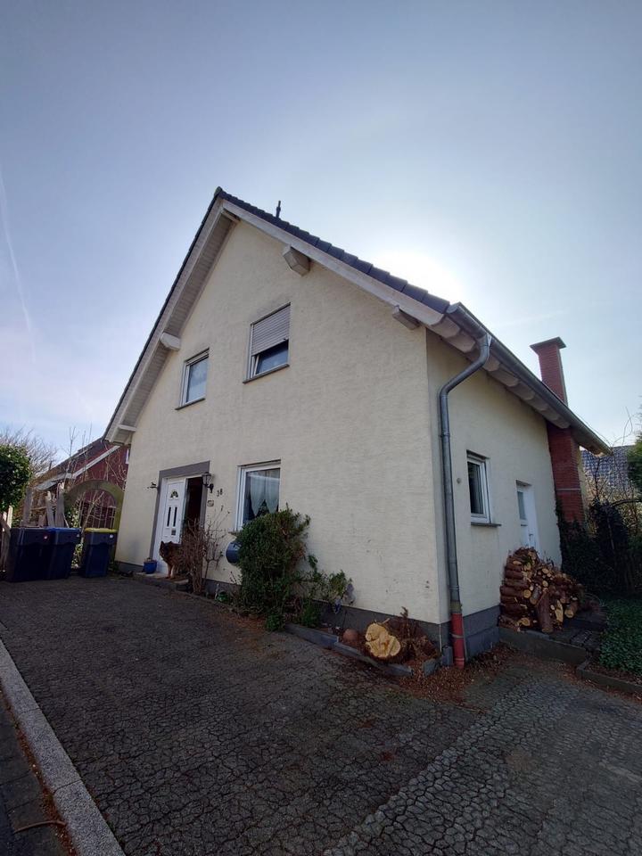 Thumbnail-Freistehendes Energiesparhaus in ruhiger Spielstraße