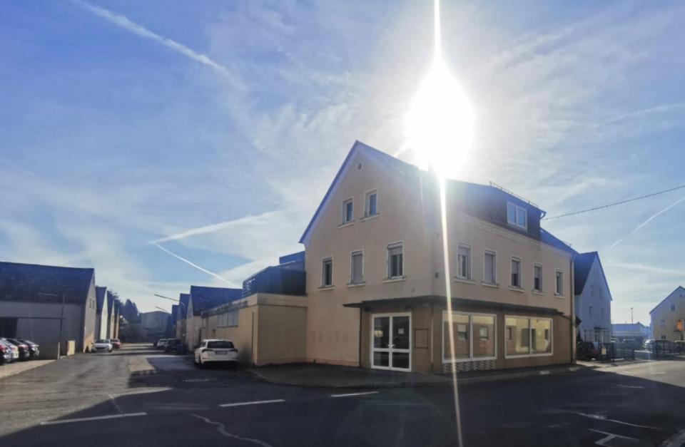 Thumbnail-Wohn- und Geschäftshaus in zentraler Lage von Pressath