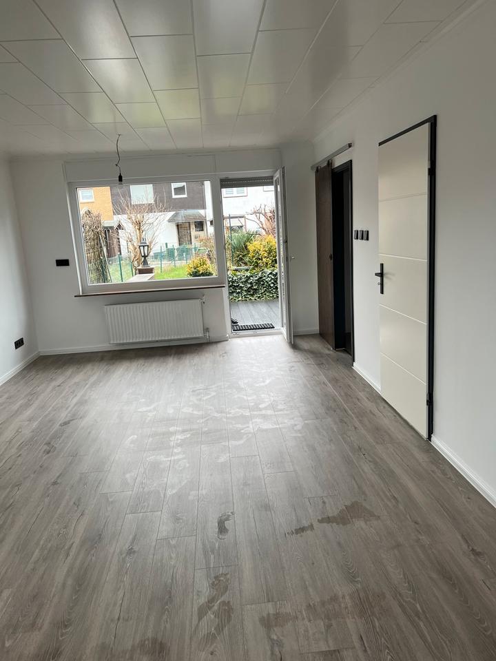 Thumbnail-Teilmöbliertes Reihenhaus in ruhiger Lage mit Garten zum mieten