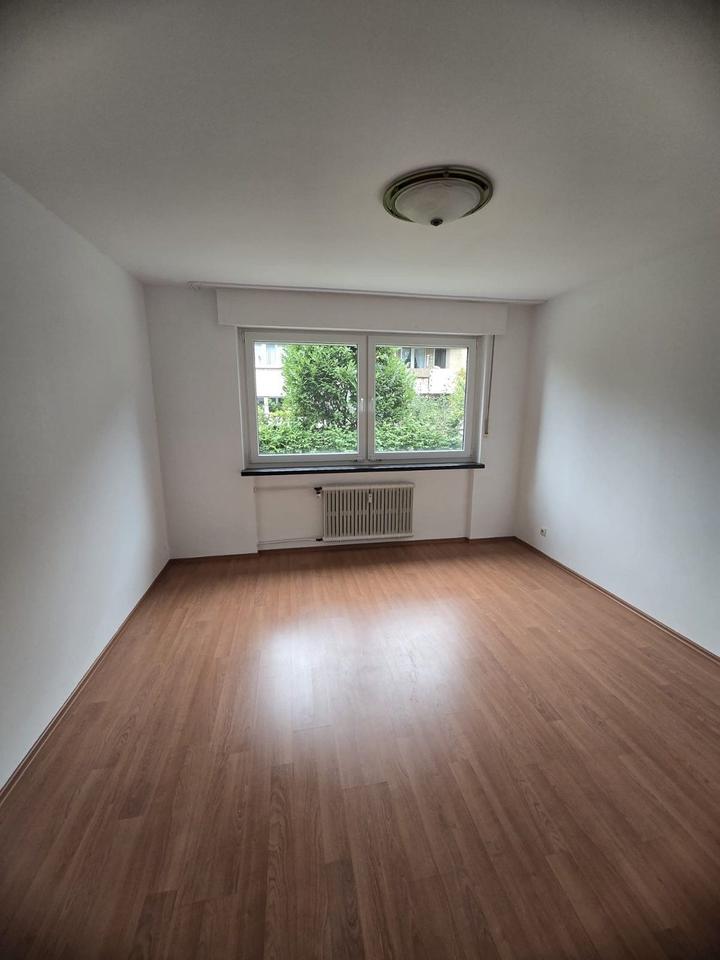 Thumbnail-Helle 3-Zimmer-Wohnung mit Balkon - vollständig renoviert