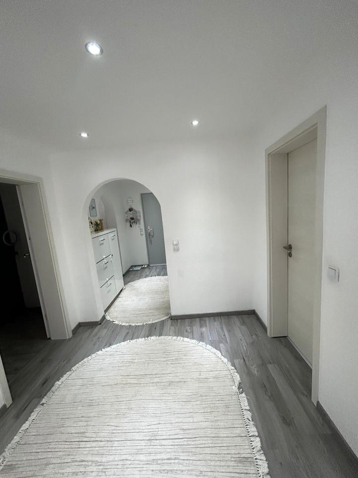 Thumbnail-Renovierte moderne 3,5 Zimmerwohnung Ohne Provision, inkl. Küche