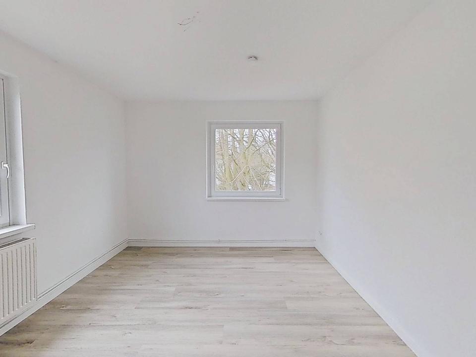 Thumbnail-Ihr neues Wohlfühlzuhause: Frisch renovierte 3-Zimmer-Wohnung mit modernem Wannenbad