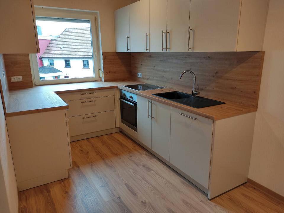 Thumbnail-3,5-Zimmer Wohnung (1. OG) mit ca. 66qm in Ebersdorf