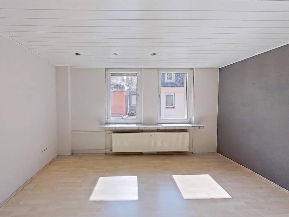 Thumbnail-Schöne 3-Zimmer-Wohnung mit BALKON und EBK