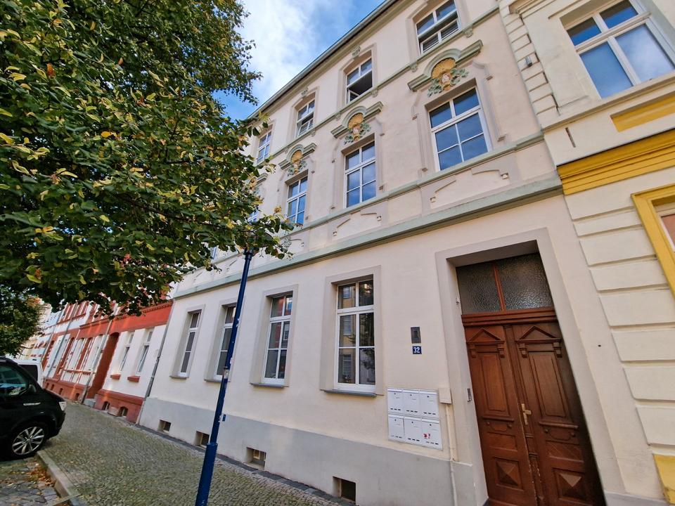 Thumbnail-Frisch gestrichene 2,5-Raum-Wohnung