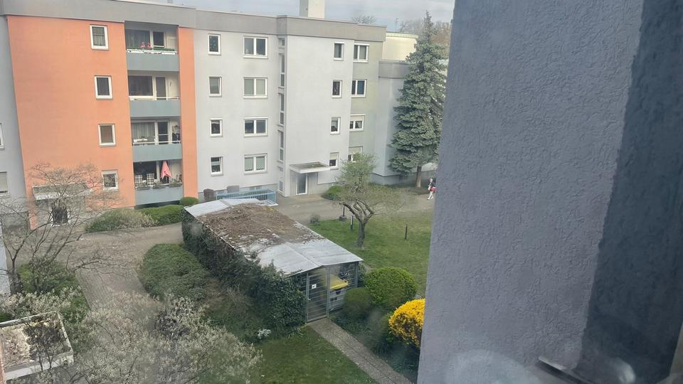 Thumbnail-3-Zimmer-Wohnung mit Aufzug und Balkon