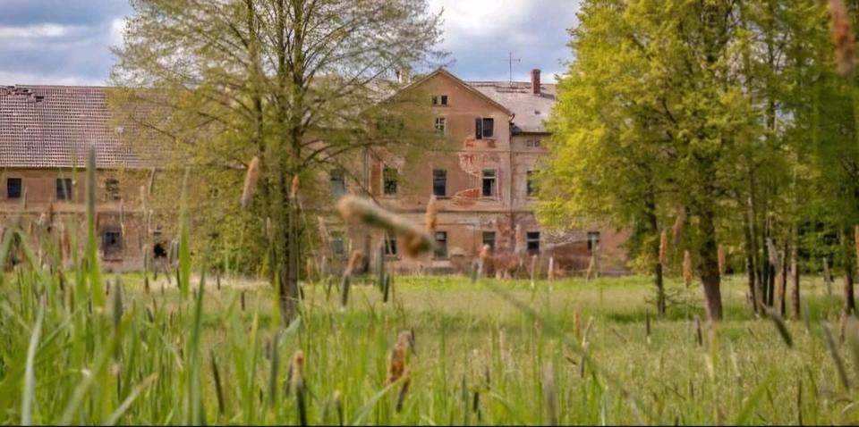 Thumbnail-Rittergut teilsaniert