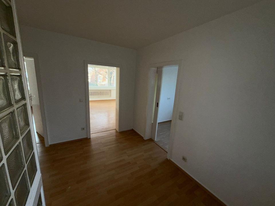 Thumbnail-Helle 2-Zimmer-Wohnung in Duisburg - vollständig renoviert