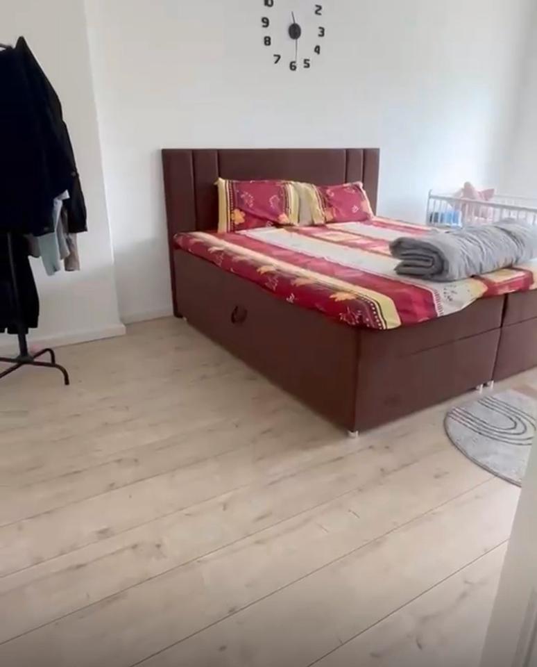 Thumbnail-Big apartment for rent