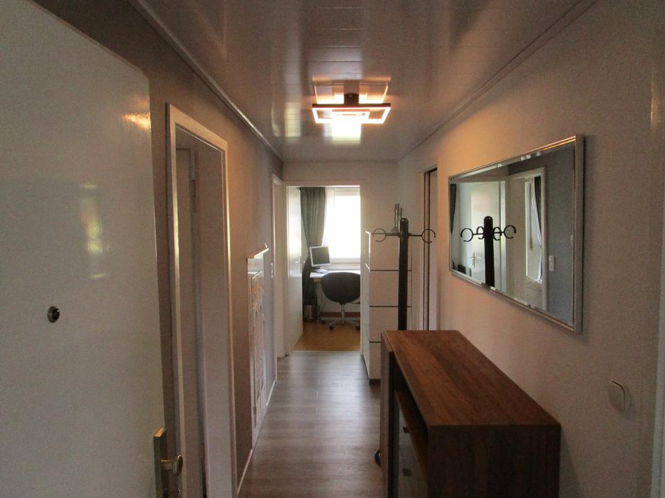 Thumbnail-3-Zi-Wohnung - Komplett möbliert und ausgestattet
