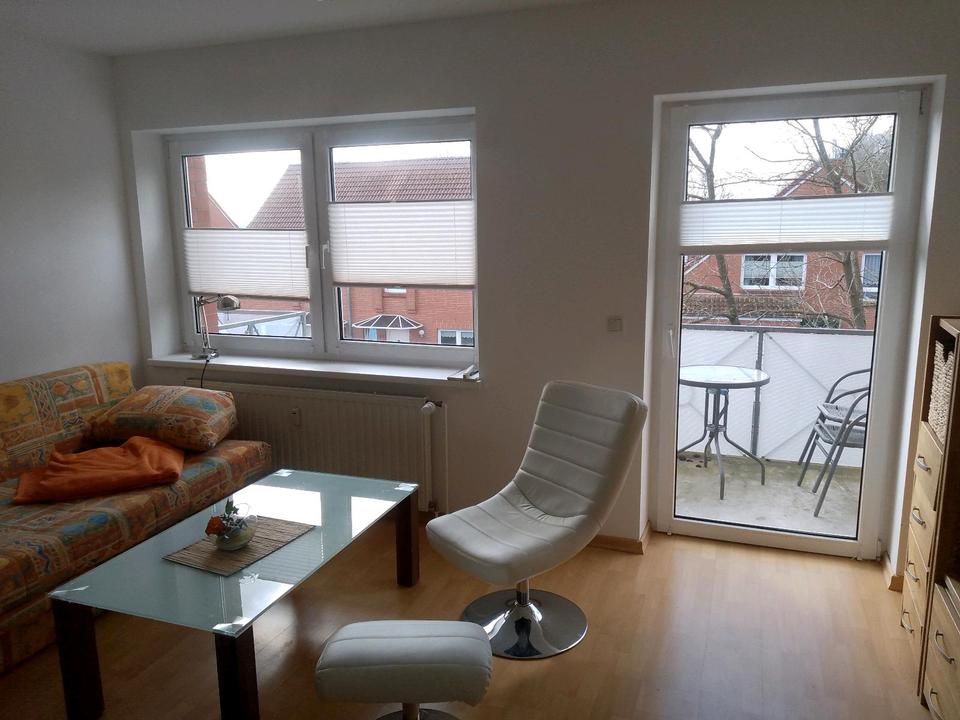 Thumbnail-Kleine möblierte Zweiraumwohnung