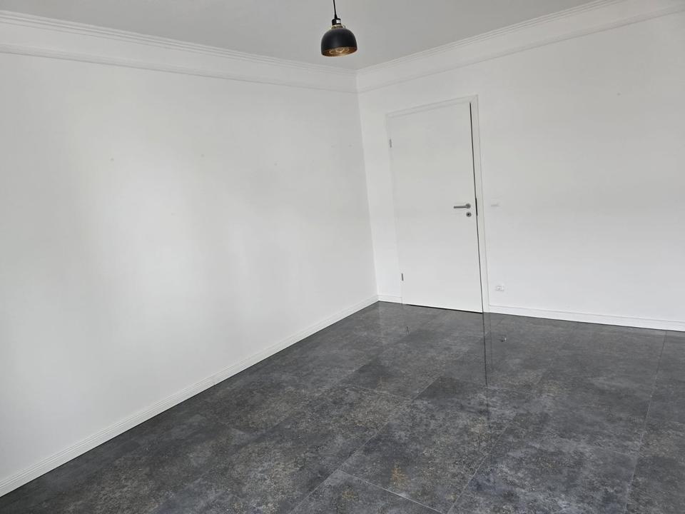 Thumbnail-Raum im Friseursalon 17,7 m2