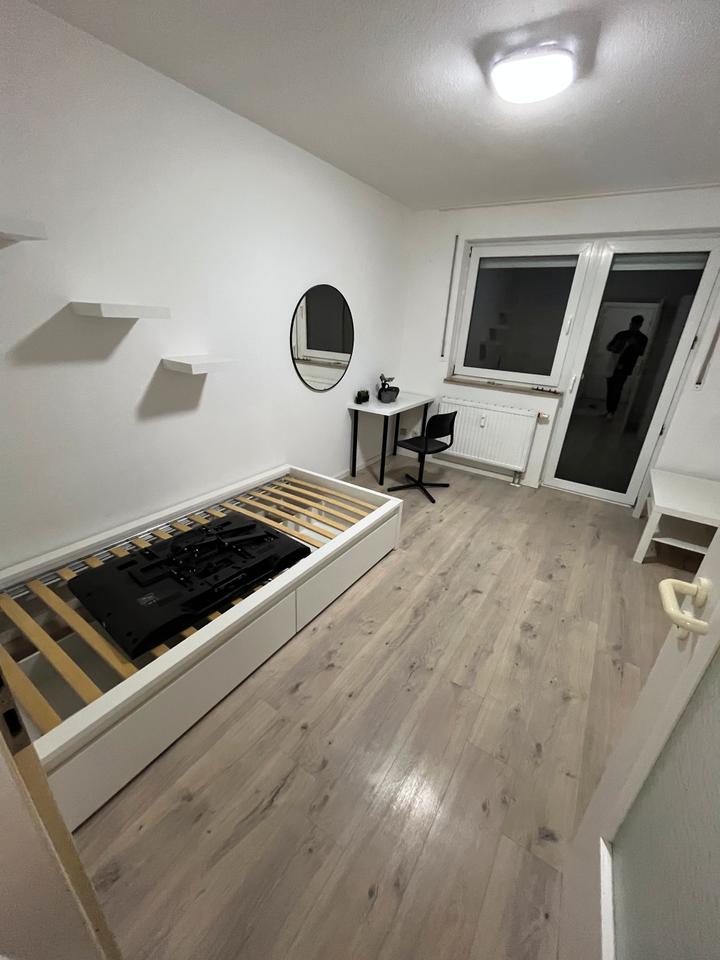 Thumbnail-1 - Zimmer Wohnung mit Garten (möbliert)