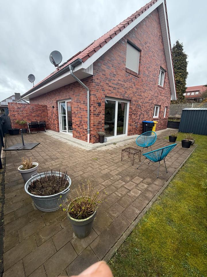 Thumbnail-Moderne Doppelhaushälfte (BJ 2023) in Südhanglage mit Garten